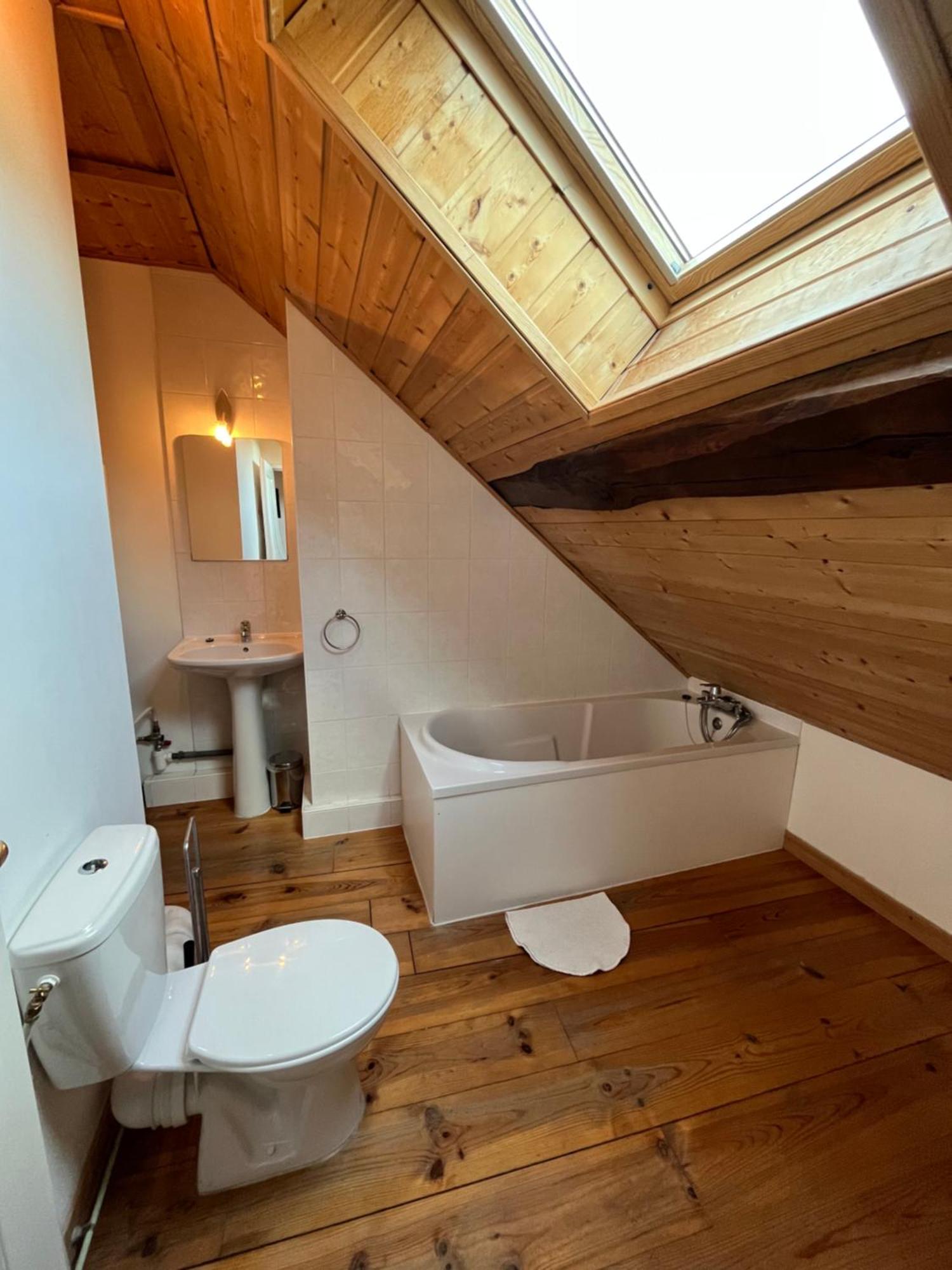 The Stable House Bourg D'Oisans -Bike/Hike/Ski เลอบูร์-เดอัวซ็อง ภายนอก รูปภาพ
